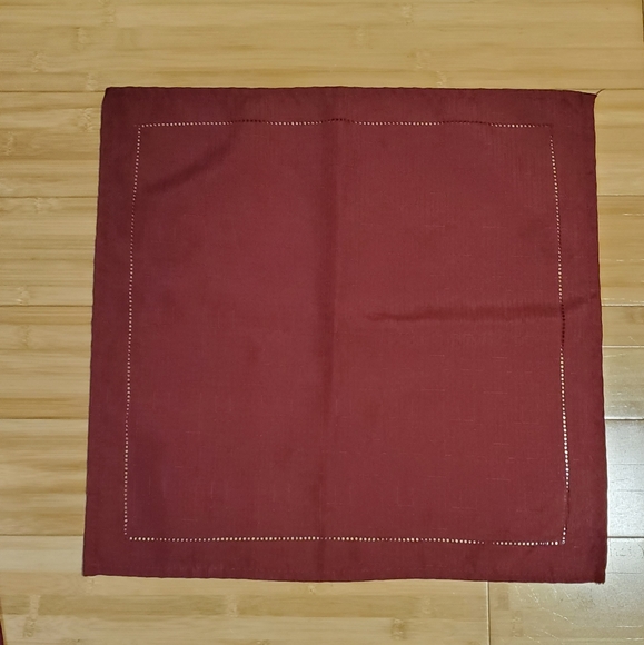 Burgundy color Placemats & Napkins - Picture 2 of 6